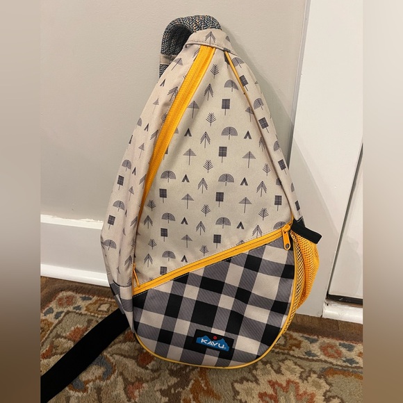 Kavu Handbags - KAVU Paxton Pack Rope Sling Crossbody Bag- Campground EUC 🏕️